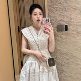 Plataz 2025 V. Sleeveless Small Holiday Dress