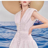 Plataz 2025 V. Sleeveless Small Holiday Dress