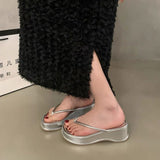 Plataz Base Simple Foot Flip-Flop Women 2025 Summer New Fluorescent Green Sandals Wearing Stylish Beach Slippers DJPT