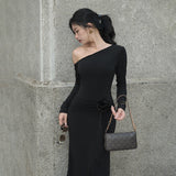 Plataz Autumn 2025 New Bag Ass Dress Famous Style Temperament Sex-Slanted Shoulder Long-Sleeved Dress Woman DJPT
