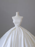 Plataz Ball Gown Strapless Sleeveless Pleats White Satin Lace Wedding Dress Bridal Dresses SD1701 HZ0628